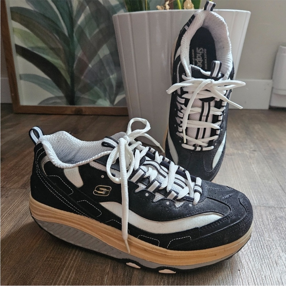 Skechers Shape Ups shoes 7.5  white black leather lace up sneakers y2k